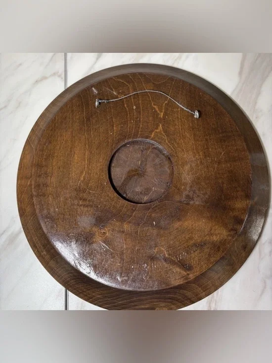 Vintage Women Sitting With Dog Art Wooden - Picture 4 of 4